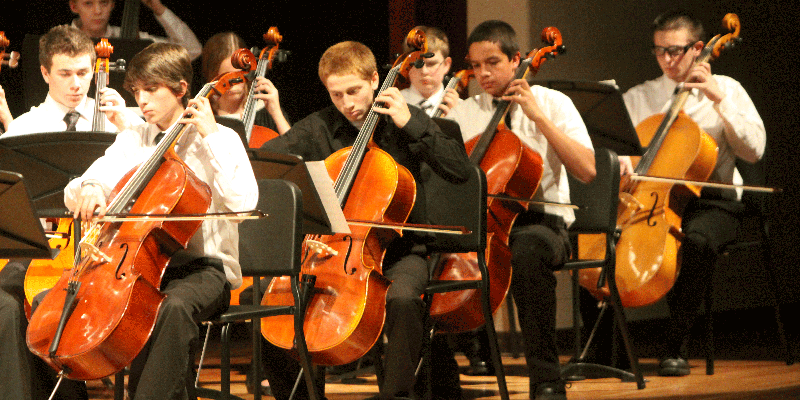 Sheridan+Junior+High+and+Sheridan+High+School+orchestra+musicians+performed+in+holiday+concerts+last+week.