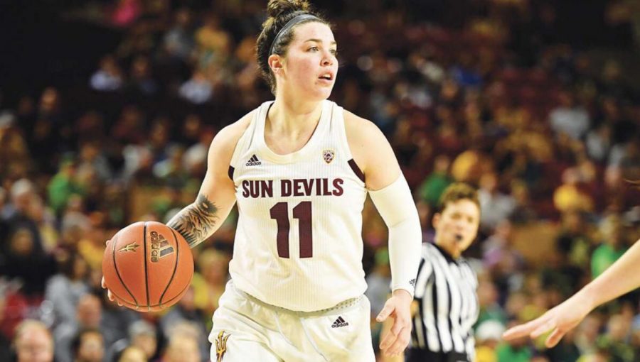 Arizona+State+Sun+Devil+Robbie+Ryan+waits+to+set+up+offense+while+looking+for+an+open+pass+to+one+of+her+teammates+on+Jan.+10+against+%233+Oregon.